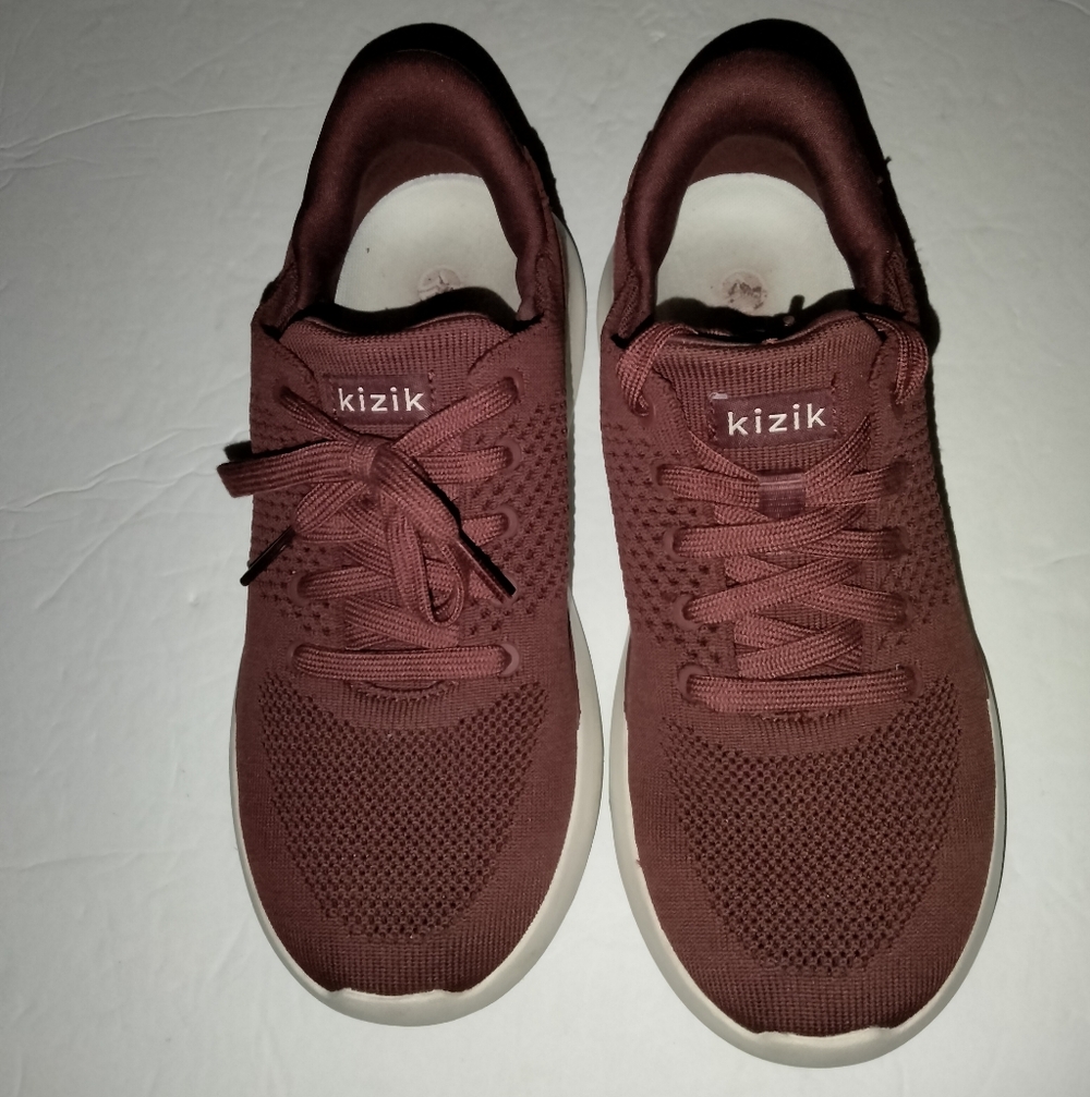 Kizik (Size 7L/5.5M) Unisex Burgundy Lace Up Outdoor Comfort Sneakers